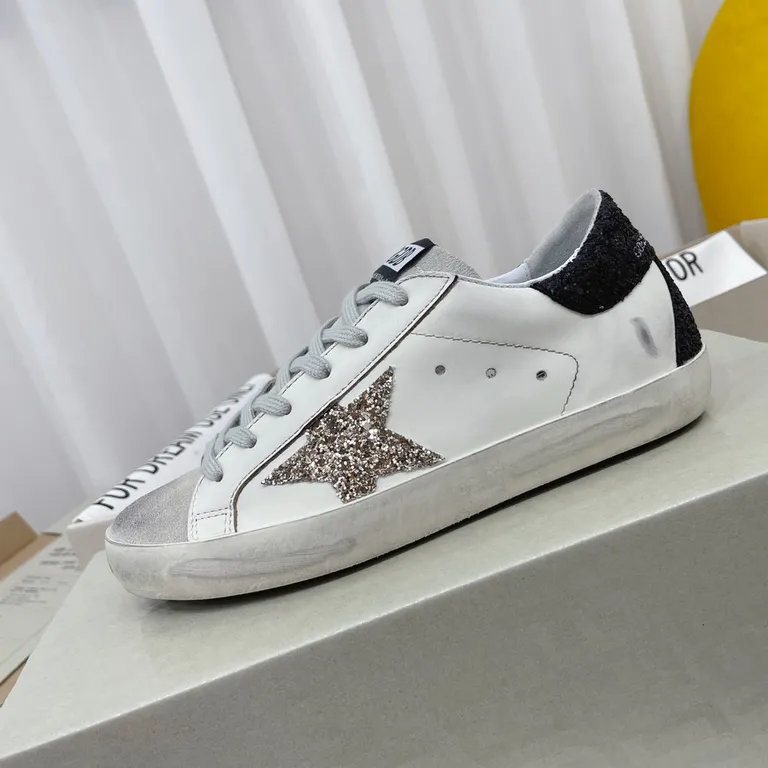 Golden Goose Shoe 